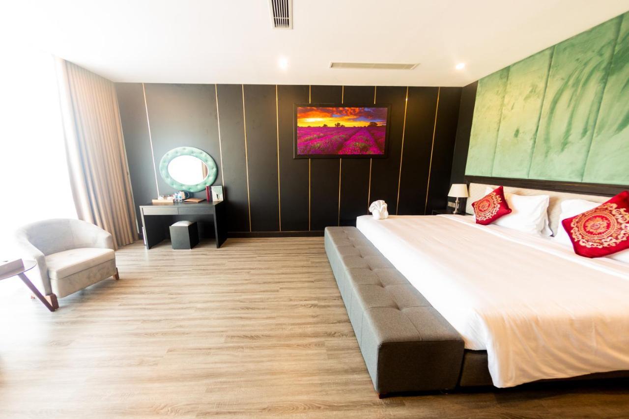 Diamond Hotel Vân Đồn Cam Pha Extérieur photo