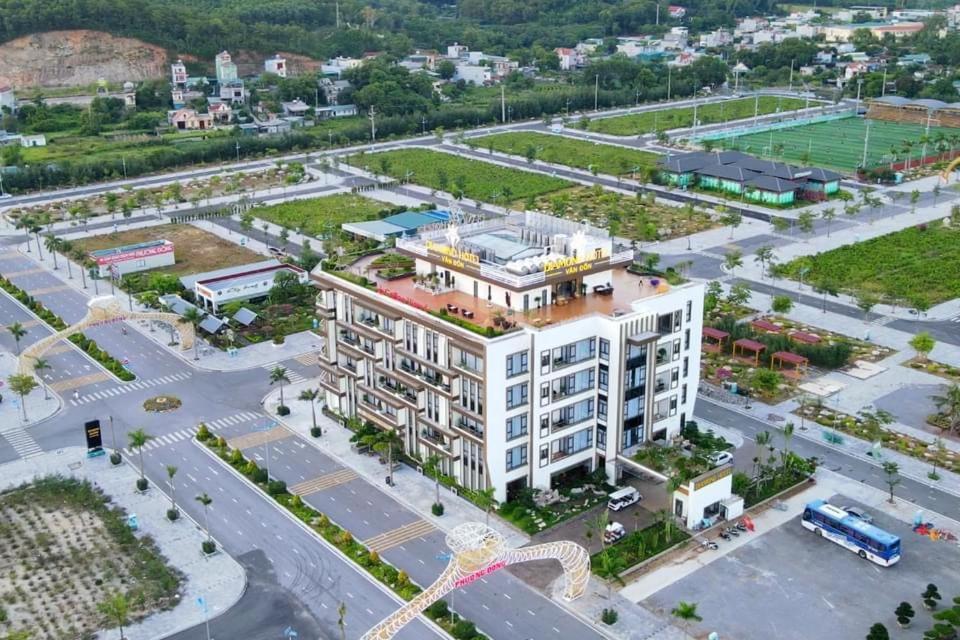 Diamond Hotel Vân Đồn Cam Pha Extérieur photo